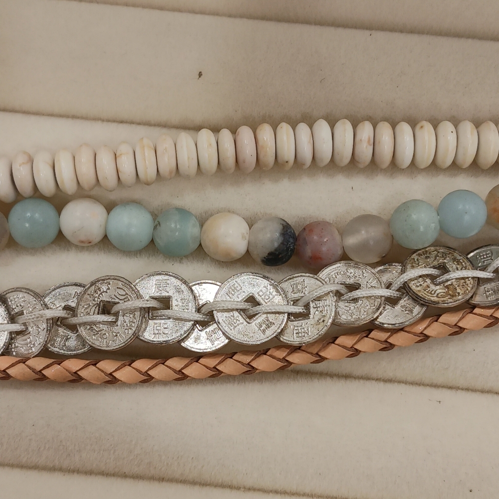 Elegant Multi-Strand Gemstone Bracelet - Picture 6 of 9
